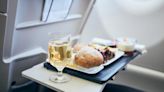 Drinking alcohol on long flights could harm heart health