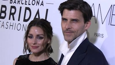 Olivia Palermo e Hiba Abouk deslumbran en el desfile de Giambattista Valli en Barcelona