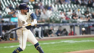 Brewers' Rhys Hoskins leaves game with injury after hitting a second-inning single