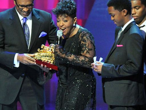 Anita Baker cancels Atlanta concert minutes before showtime