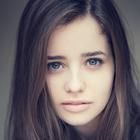 Holly Earl