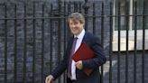 Former UK Minister Skidmore Opens Bank for Clean-Energy Startups