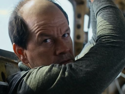 Mark Wahlberg Goes Bald in Trailer for Mel Gibson-Directed Flight Risk: Watch