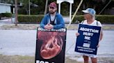 Entra en vigor la prohibición del aborto de 6 semanas en Florida