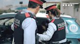 Investigan la muerte violenta de una mujer hallada en una carretera en Barcelona
