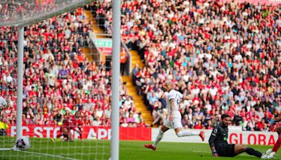 Liverpool vs Tottenham LIVE: Premier League latest score and goal updates as Son and Richarlison hit back