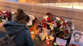 Muscovites commemorate opposition politician Nemtsov murdered in 2015