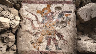 Ancient throne room of a powerful Moche woman discovered in Peru