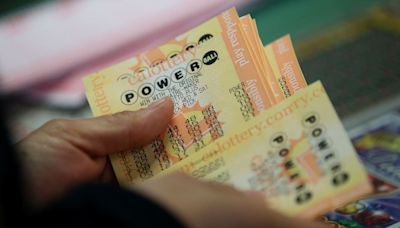 Laotian Immigrant Battling Cancer Named One of the $1.3B Powerball Winners