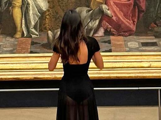 Kendall Jenner was barefoot at the Louvre. Guess how some people reacted