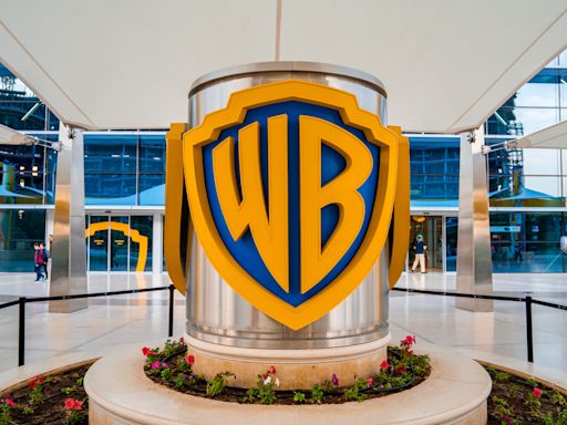 Warner Bros. Discovery’s stock: Long-term downtrend finally over? | Invezz