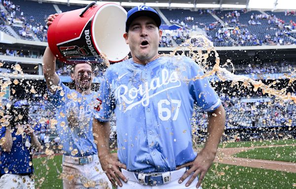 Seth Lugo retires 14 straight in 1st career complete game, Royals beat White Sox 4-1 - WTOP News