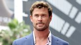 La impactante imagen de Chris Hemsworth saltando desde un acantilado en Mallorca