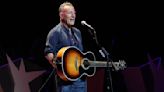 Bruce Springsteen Tells Dirty Jokes and Performs Acoustic Version of ‘Dancing in the Dark’ at Stand Up for Heroes