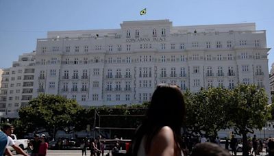 RAW VIDEO: Madonna fans wait outside Copacabana Hotel