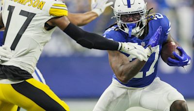 Colts OTAs: One player to watch for at each offensive position group in Week 2