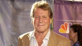 Ryan O'Neal, Academy Award-Nominated “Love Story ”Star, Dead at 82