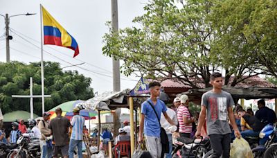 Colombia dará permisos especiales para regularizar a los tutores de 270.000 menores migrantes de Venezuela