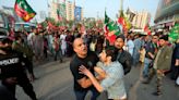 Policía paquistaní dispersa a manifestantes a favor del expremier Imran Khan