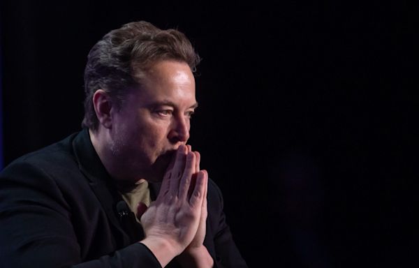 Elon Musk vows Bill Gates will be ‘obliterated’ if he doesn’t stop shorting Tesla