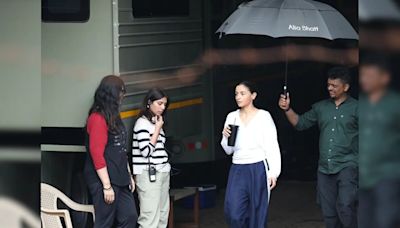 Crazy Viral: BTS Pic Of Alia Bhatt From The Sets Of Alpha