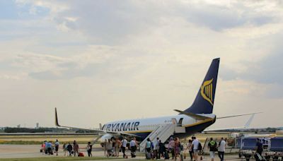 Grève des contrôleurs aériens : le torchon brûle entre Ryanair et la Commission européenne