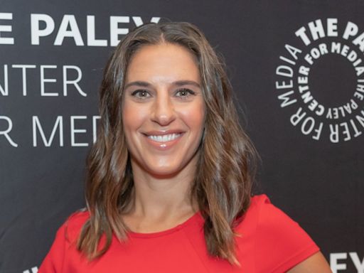 USWNT Alum Carli Lloyd Is Pregnant, Expecting 1st Baby With Husband Brian Hollins