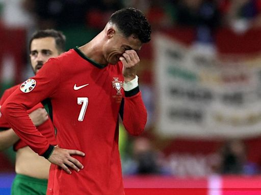 Cristiano Ronaldo llora desconsolado en pleno partido tras fallar un penalti con Portugal