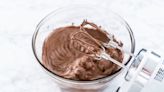 Add This Creamy Ingredient To Store-Bought Frosting For Homemade Flavor