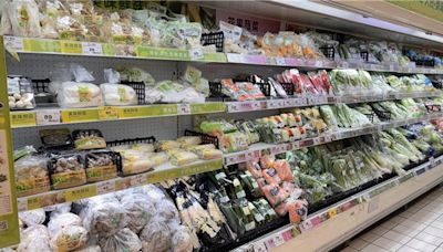 颱風逼近！量販超市備貨充足 家樂福：葉菜5倍供應 - 財經