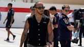 Hamilton podrá correr en Bahrein con su arete en la nariz