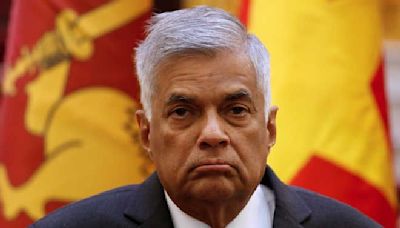 Wickremesinghe announces candidacy for SL presidency