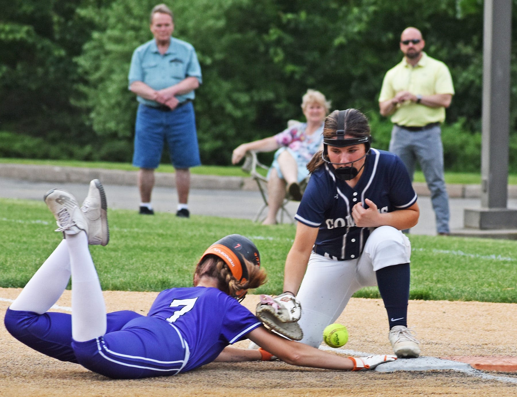 Wallenpaupack Area softball team falls to Abington Heights in District 2 semifinals