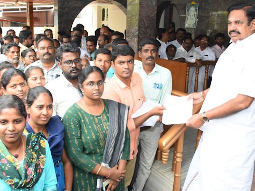 B.Ed. graduates petition Edappadi K. Palaniswami in Salem to postpone TNTRB exams