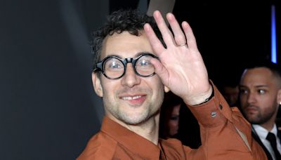 Jack Antonoff Jokes He’s ‘Mortified’ He Used Earplugs at the 2024 VMAs Following Backlash