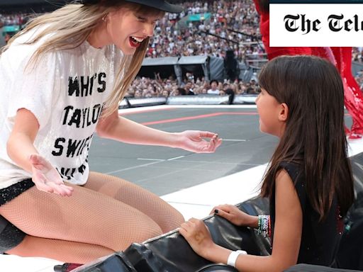 Eras tour London, live: Taylor Swift ends her first night at Wembley Stadium