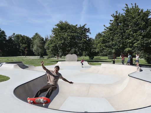 Villaviciosa, un paraíso de la sidra, el surf y el skate