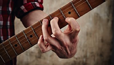 Guitar lesson: learn 'add' guitar chords, for the sound behind Every Breath You Take and more