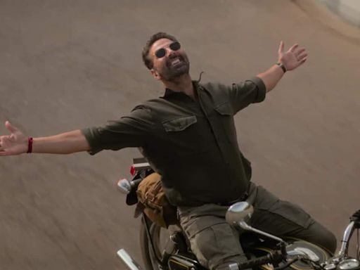 Sarfira box office collection day 3: Akshay Kumar starrer continues declining, earns Rs 11.85 cr