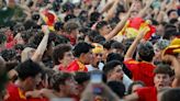 Asturias, a tope con "La Roja" para la gran final: "Los que nos están animando son ellos a nosotros"