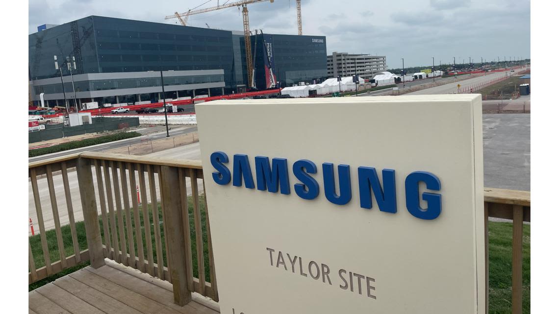 Ribbon-cutting held for roads near Samsung plant in Taylor