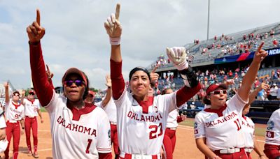 2024 Women's College World Series live: Oklahoma Sooners hold lead over Texas late