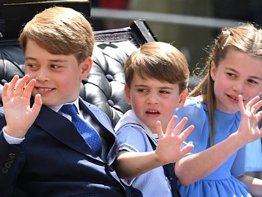 Kate Middleton & Prince William Release New Photo of Princess Charlotte & Prince Louis (Along with Personally Signed Message)