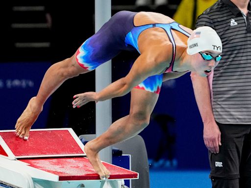 Torri Huske, Gretchen Walsh swim to Olympic gold, silver in women's 100 butterfly