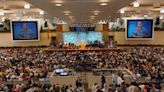 Southern Baptists Overwhelmingly Affirm Saddleback Church Expulsion After Pastor Ordained Women