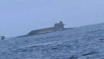 新／澎湖漁民撈小管 驚見解放軍潛艦浮出水面