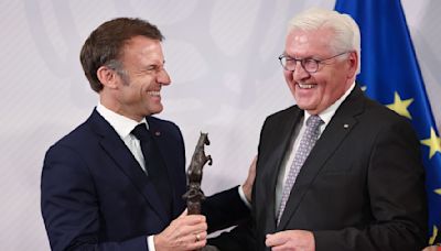 Steinmeier würdigt Macron - Preisverleihung in Münster