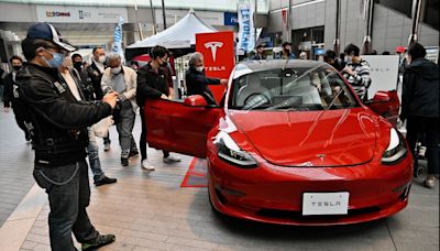 Mixed 2nd-quarter report prompts Tesla stock slide