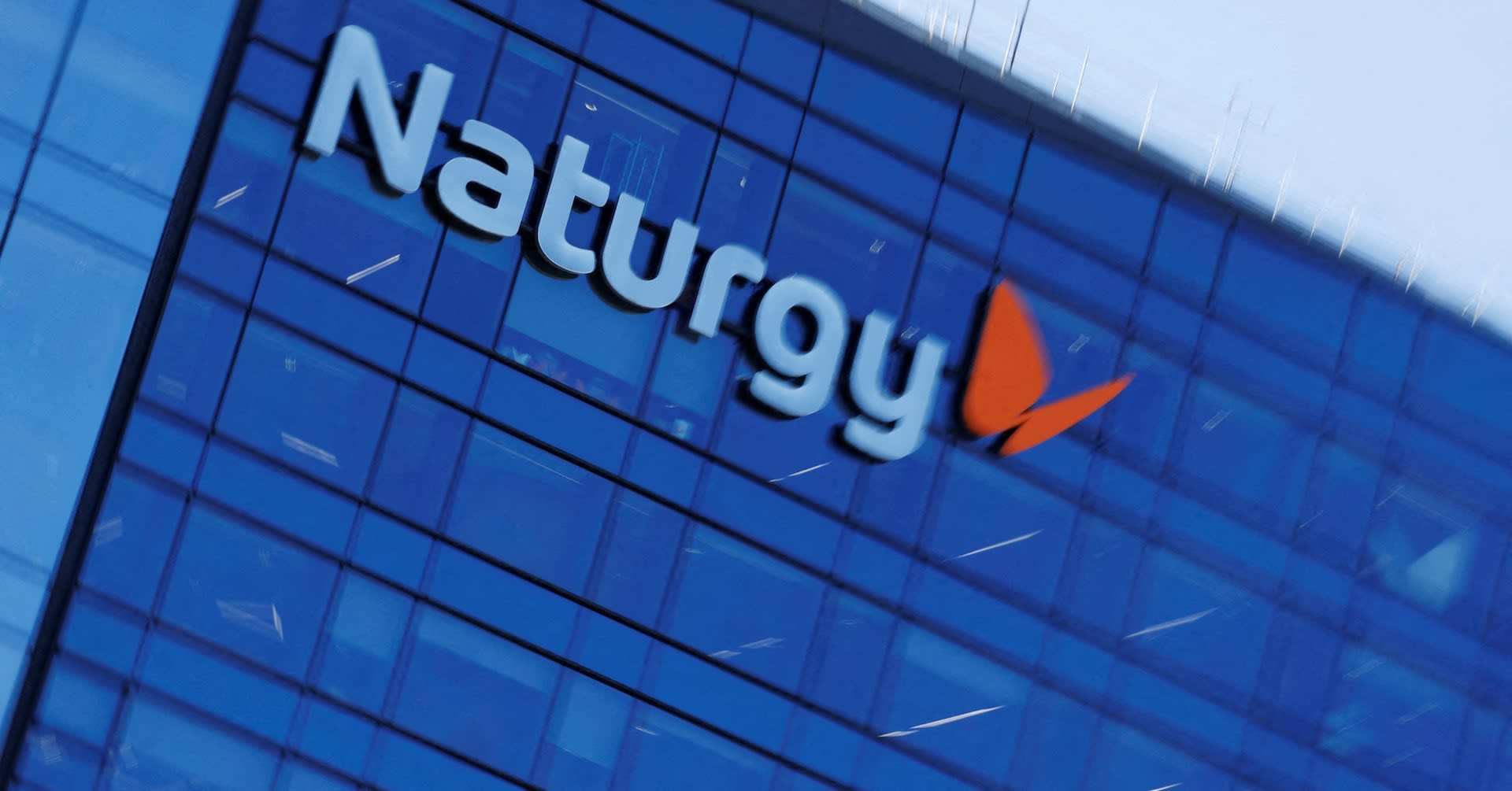 Naturgy says gas supply contracts with Algeria unaffected by shareholding changes