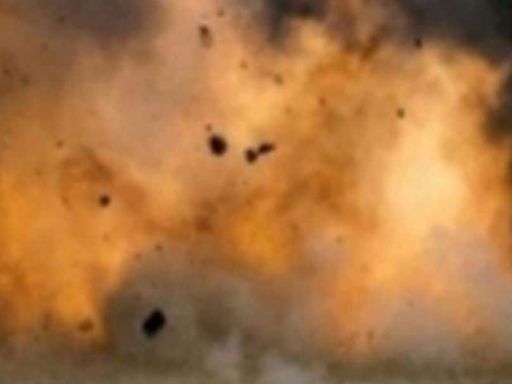 5 security personnel injured in Naxal IED blast in Chhattisgarh